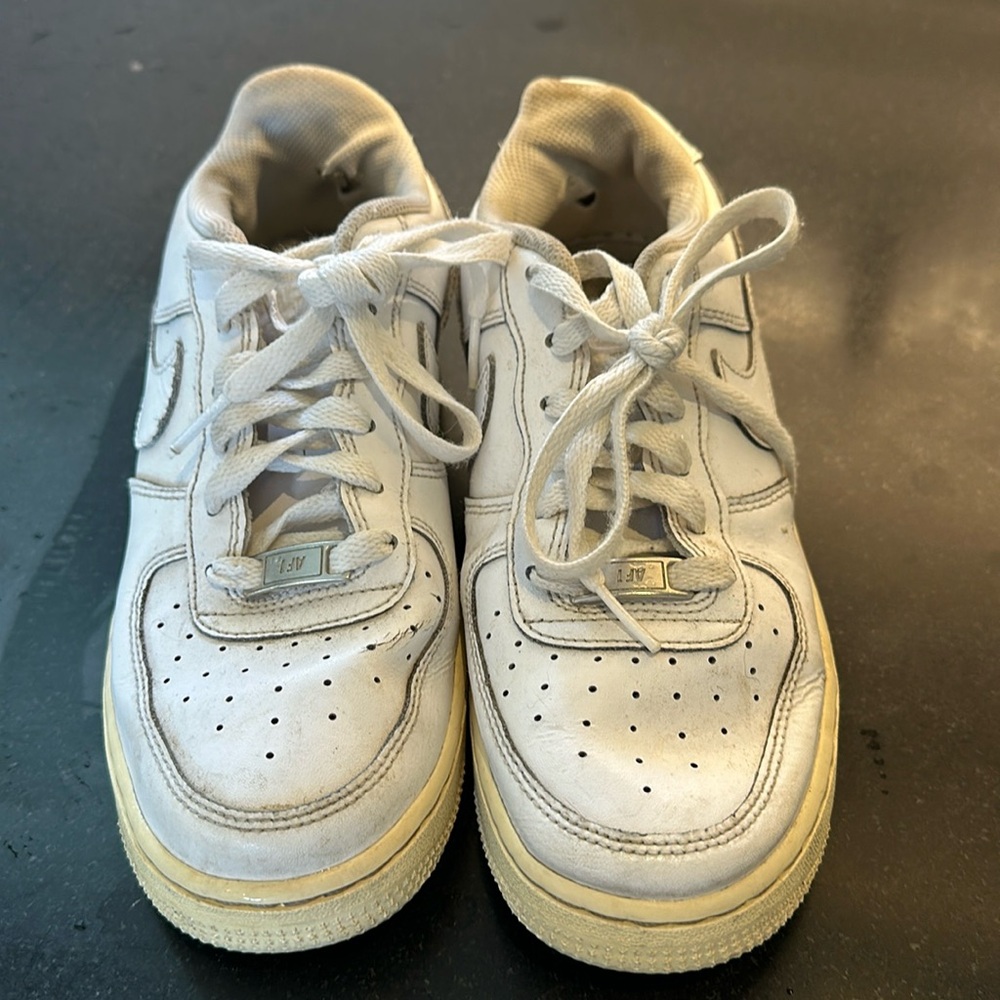 Womens Nike Air Force 5.5